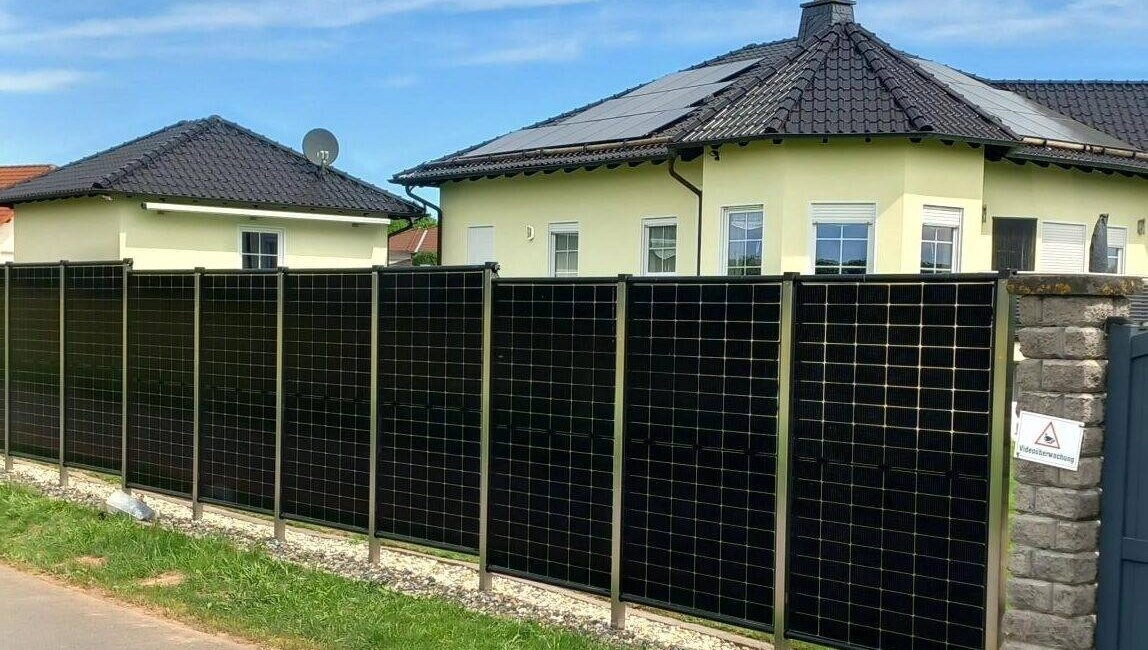 FlexAD Solarsichtschutz, FlexAD PV Sichtschutz, PV Sichtschutzzaun, Solar Sichschutzzaun